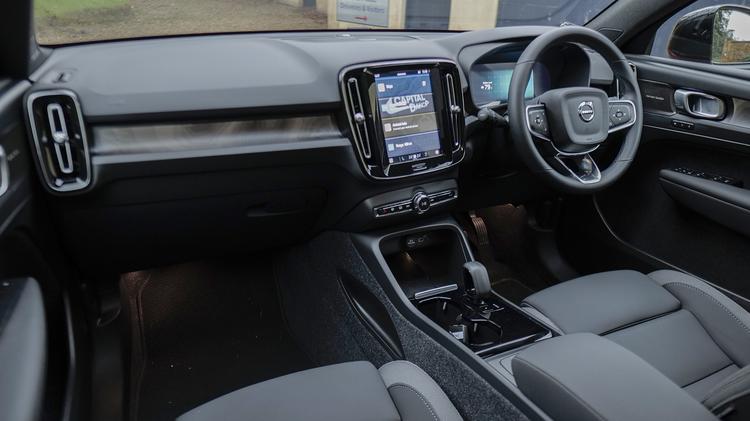 VOLVO EC40 ESTATE 175kW Plus 69kWh 5dr Auto